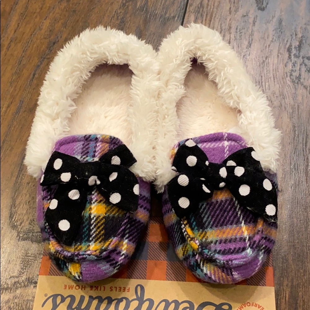 Dearfoams Memory Foam/Skid Resistant Slippers